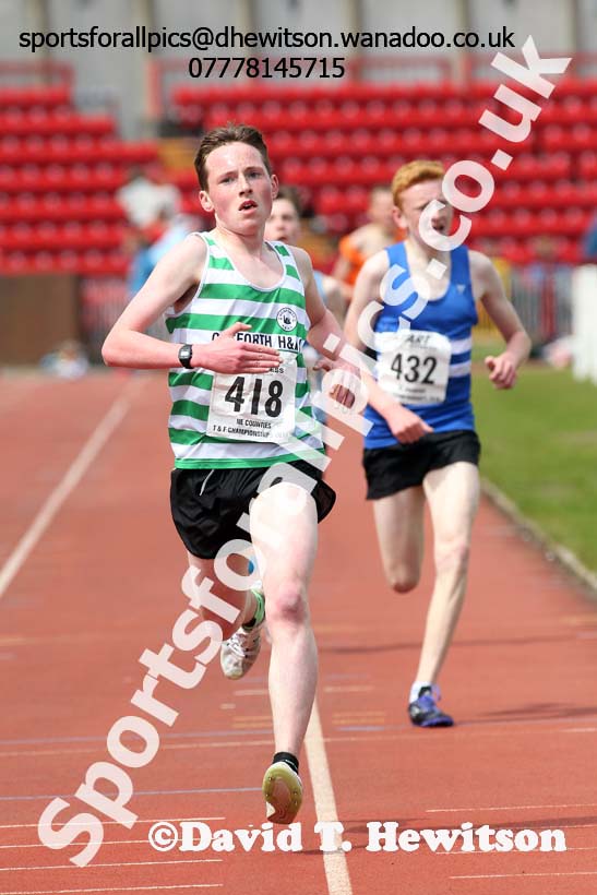 Mens under-17s 3000 metres, North Eastern Track and Field Champs, Gateshead Stadium. Photo: David T. Hewitson/Sports for All Pics